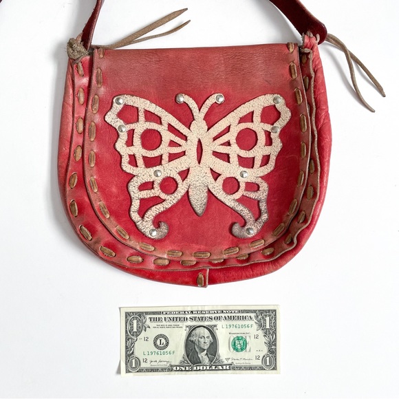Vintage Distressed Butterfly Red Leather Over the Shoulder Bag - Picture 6 of 6